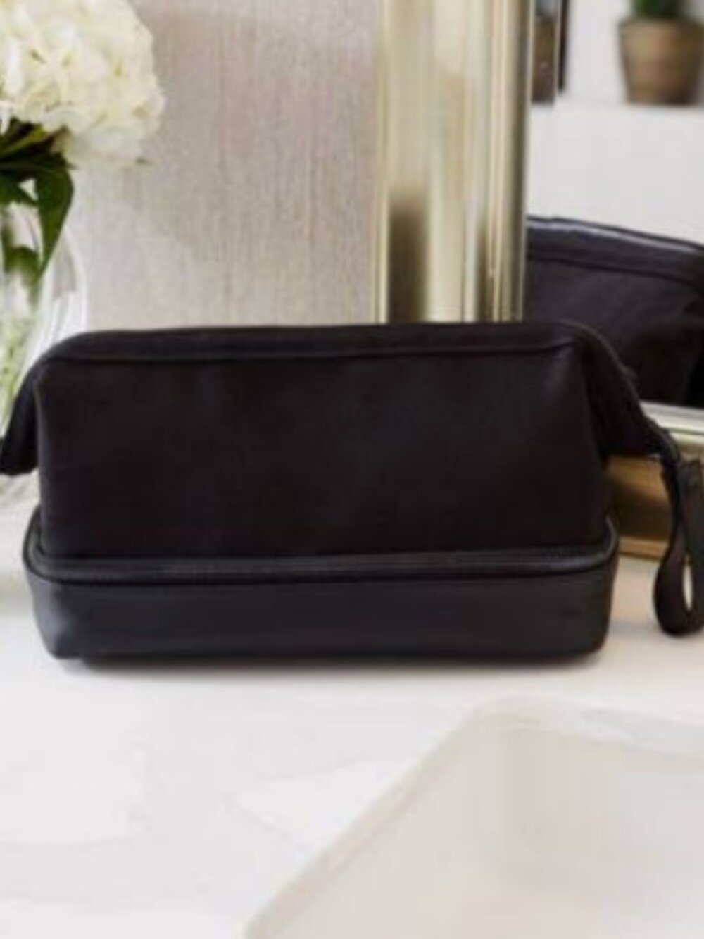 NWT BÉIS The Dopp Kit in Black